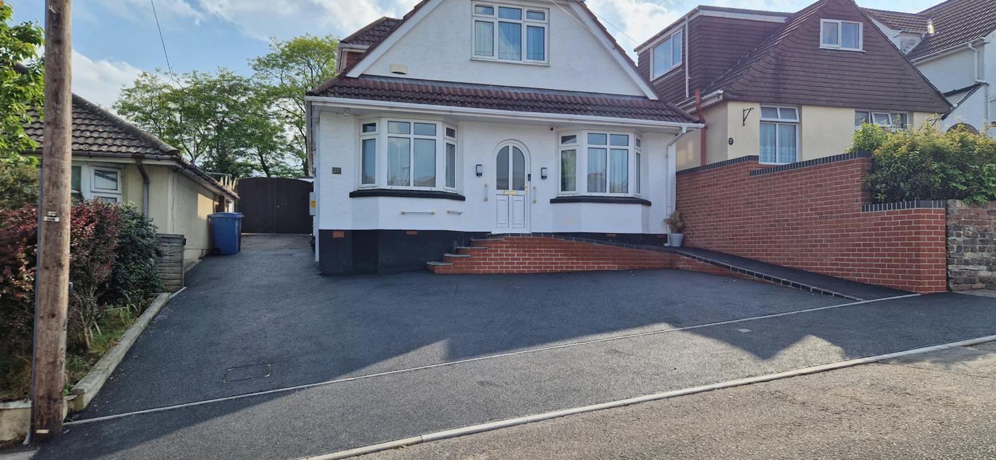 Chezzas Homestay Poole Zewnętrze zdjęcie